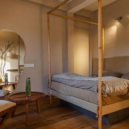 Exstasy Stays - Bathtub Rooms & Cafe - Your Romantic & Cozy Getaway - Thhpsociety - Mukteshwar Exteriér fotografie
