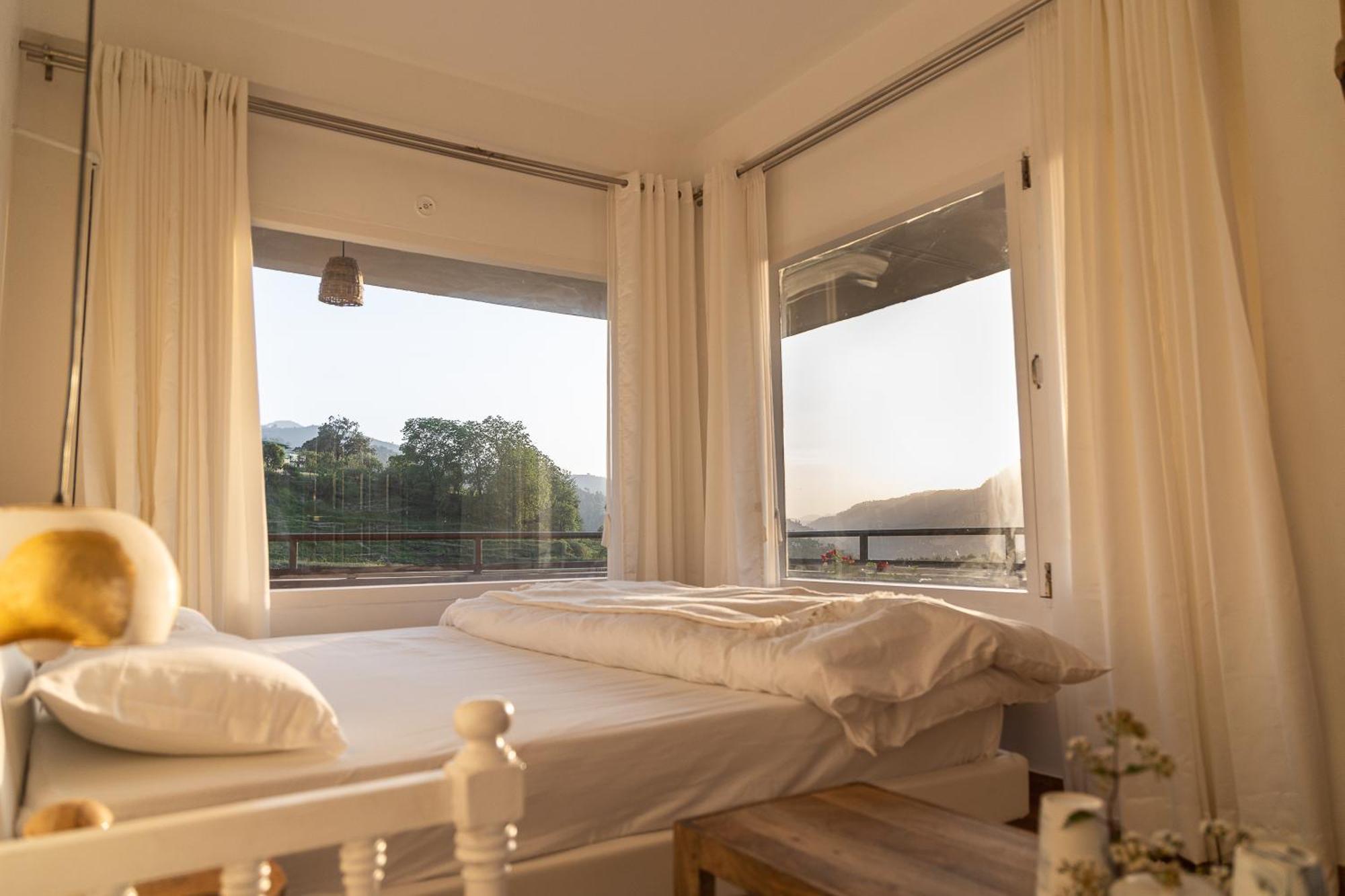 Exstasy Stays - Bathtub Rooms & Cafe - Your Romantic & Cozy Getaway - Thhpsociety - Mukteshwar Exteriér fotografie