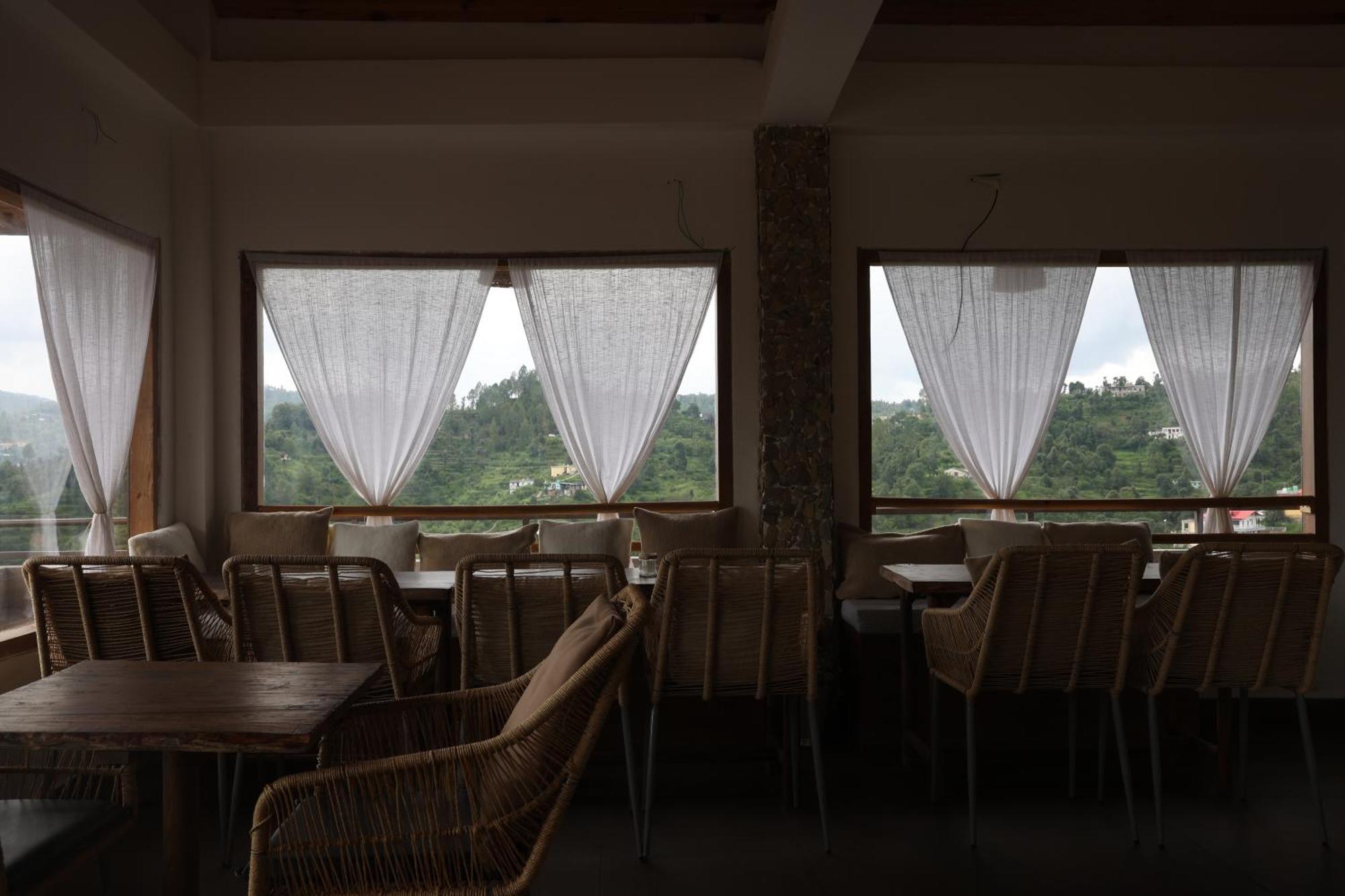 Exstasy Stays - Bathtub Rooms & Cafe - Your Romantic & Cozy Getaway - Thhpsociety - Mukteshwar Exteriér fotografie