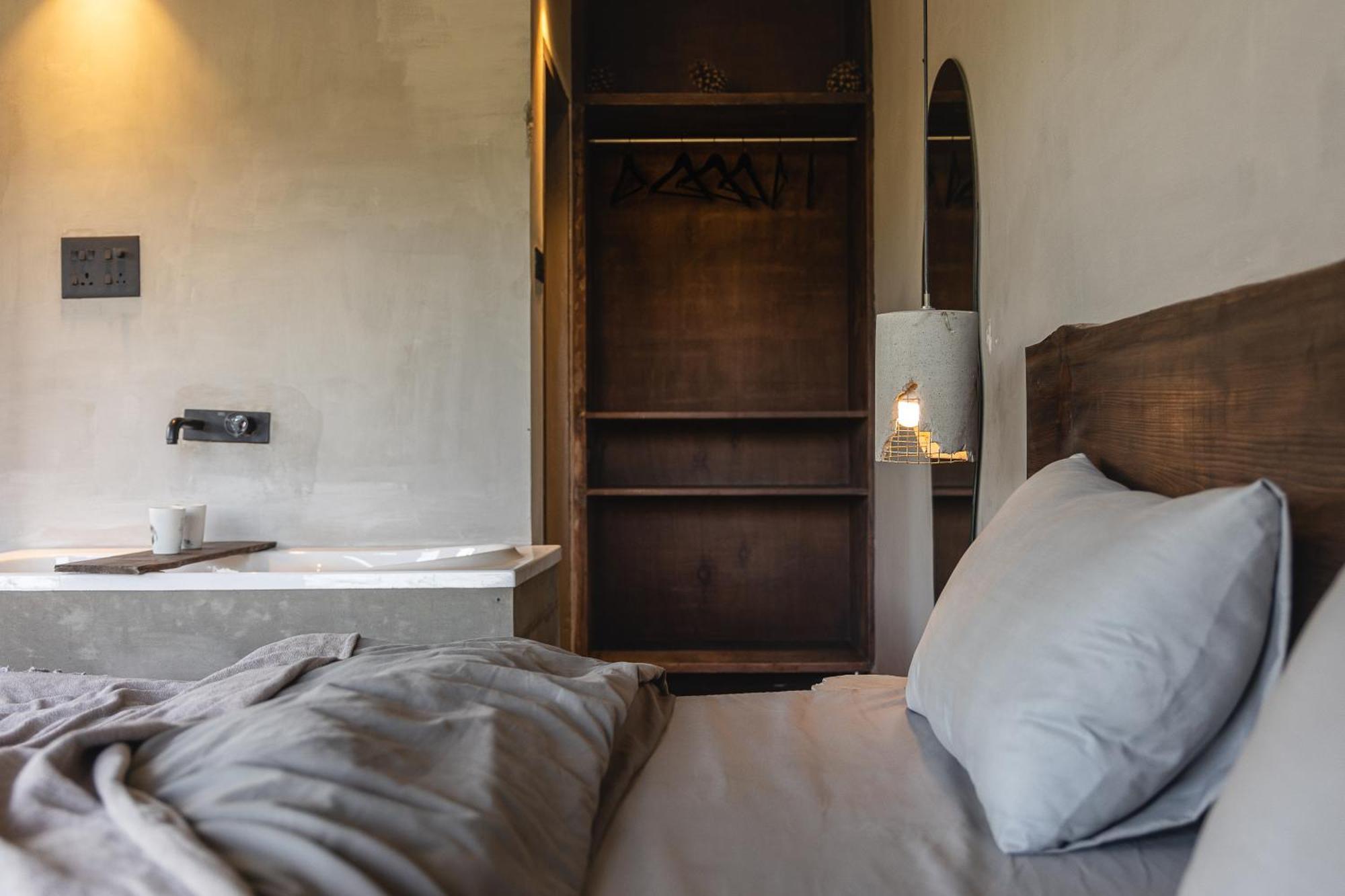 Exstasy Stays - Bathtub Rooms & Cafe - Your Romantic & Cozy Getaway - Thhpsociety - Mukteshwar Exteriér fotografie