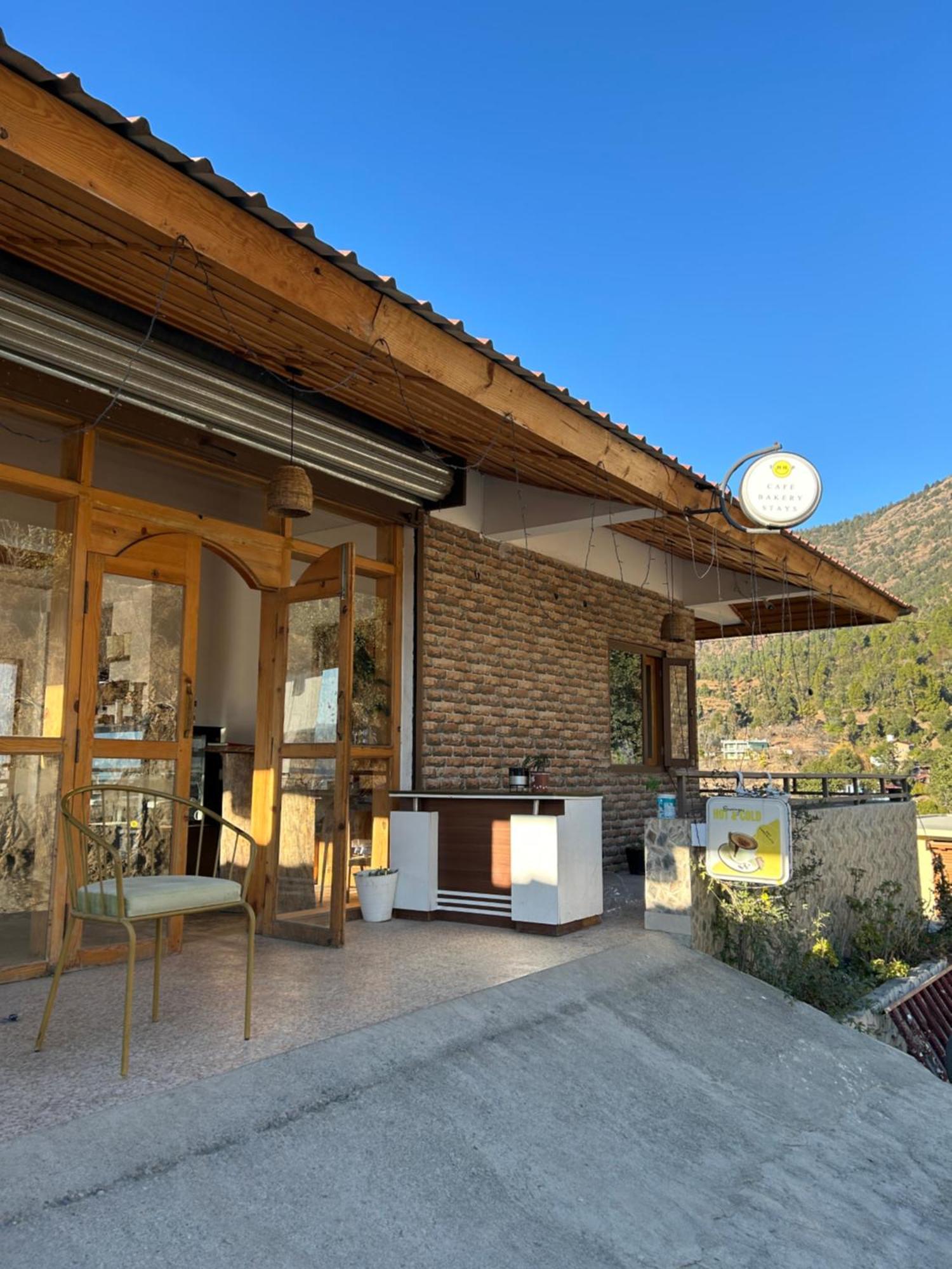 Exstasy Stays - Bathtub Rooms & Cafe - Your Romantic & Cozy Getaway - Thhpsociety - Mukteshwar Exteriér fotografie