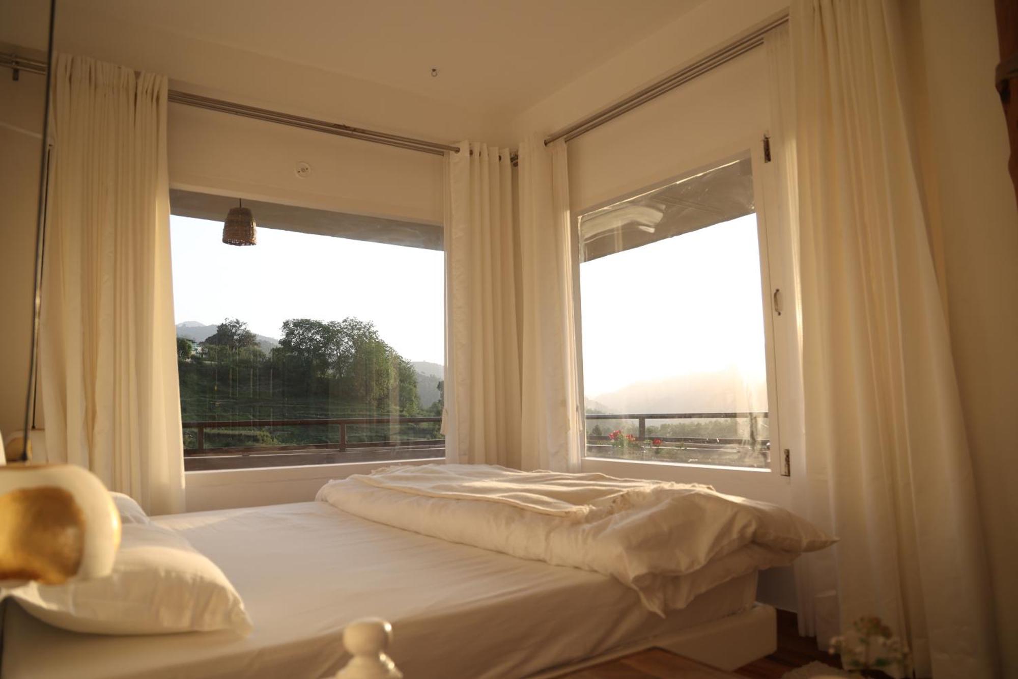 Exstasy Stays - Bathtub Rooms & Cafe - Your Romantic & Cozy Getaway - Thhpsociety - Mukteshwar Exteriér fotografie