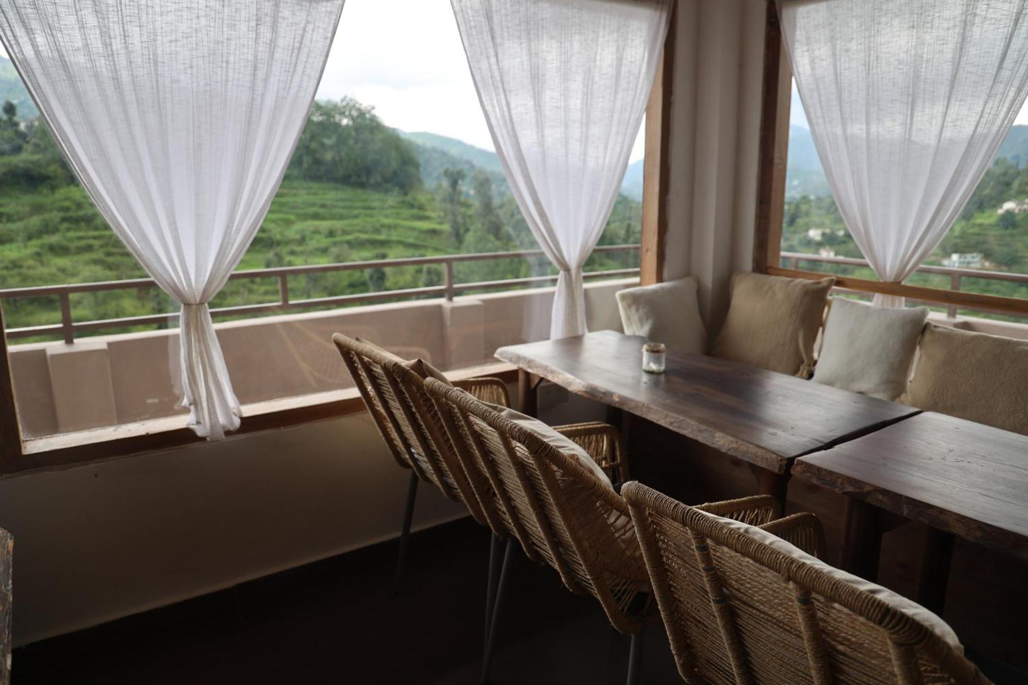 Exstasy Stays - Bathtub Rooms & Cafe - Your Romantic & Cozy Getaway - Thhpsociety - Mukteshwar Exteriér fotografie