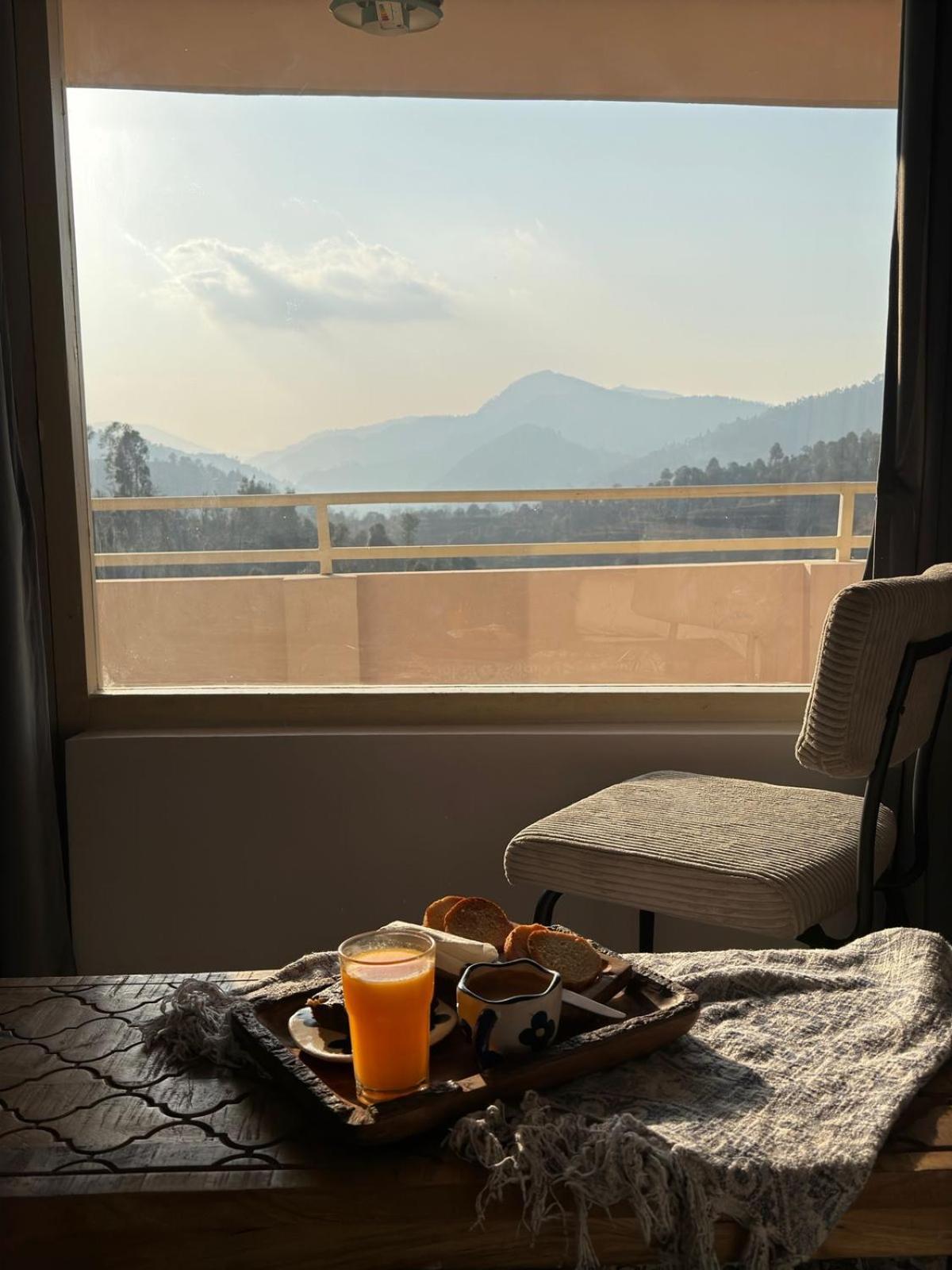 Exstasy Stays - Bathtub Rooms & Cafe - Your Romantic & Cozy Getaway - Thhpsociety - Mukteshwar Exteriér fotografie