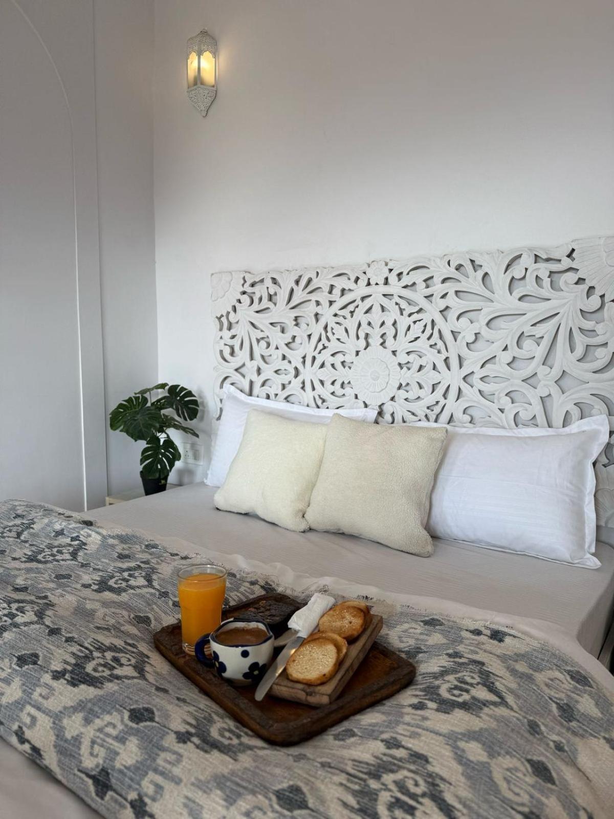 Exstasy Stays - Bathtub Rooms & Cafe - Your Romantic & Cozy Getaway - Thhpsociety - Mukteshwar Exteriér fotografie